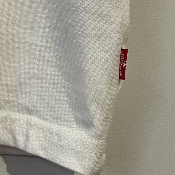 Levi’s Rodeo Graphic Tee - Picture 5 of 9